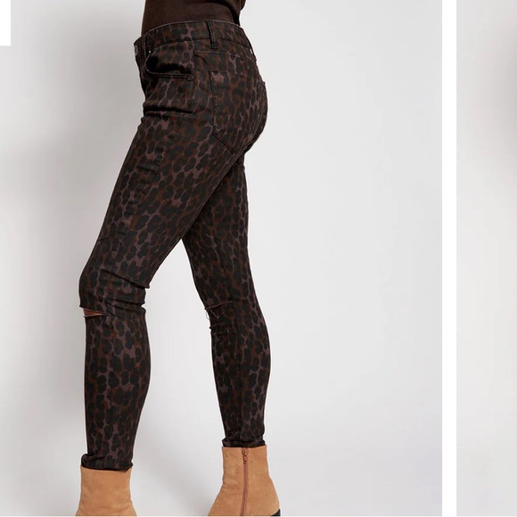 OneTeaspoon- BRONZE LEOPARD FREEBIRDS II HIGH WAIST SKINNY JEANS
Size 23 - Picture 8 of 9